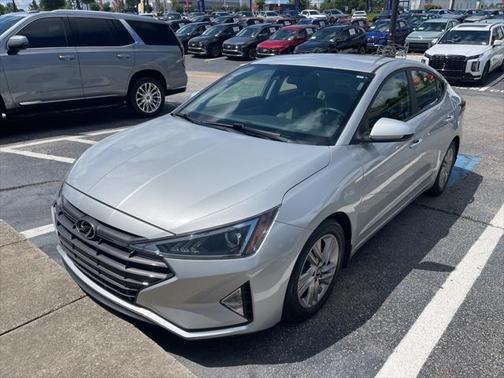 2019 Hyundai ELANTRA SEL