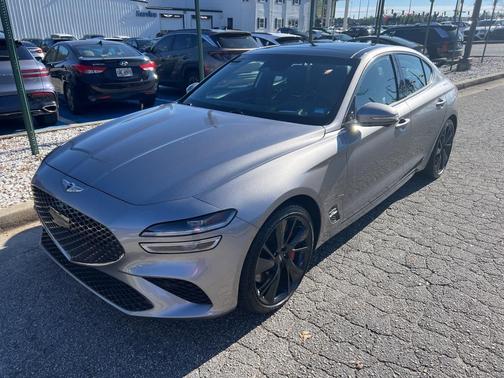 2023 Genesis G70 3.3T RWD