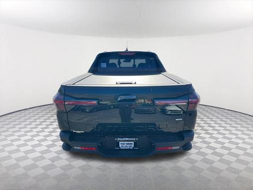 2025 Hyundai SANTA CRUZ SEL Activity