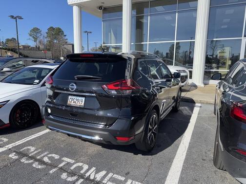 2020 Nissan Rogue SL