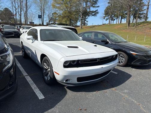 2019 Dodge Challenger SXT