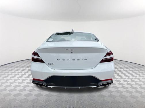 2026 Genesis G70 2.5T RWD