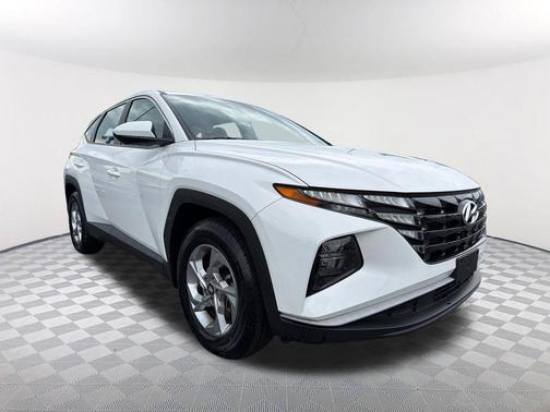 Serenity White Pearl 2023 Hyundai TUCSON SE