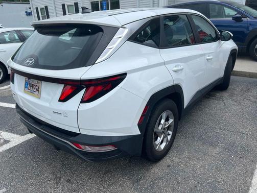 Serenity White Pearl 2023 Hyundai TUCSON SE