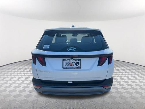 2025 Hyundai TUCSON SE