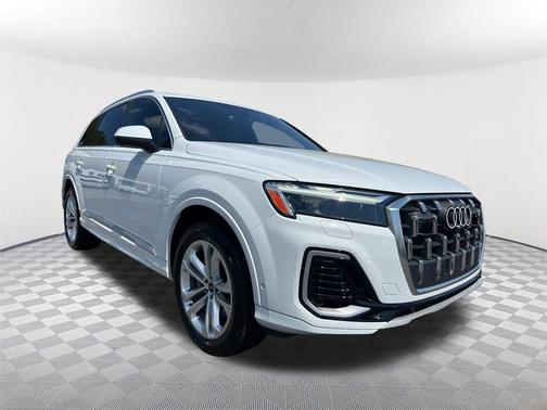 2025 Audi Q7 45 Premium