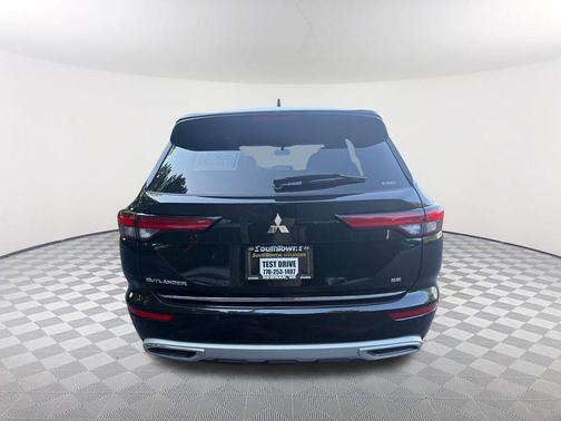 Black Diamond 2024 Mitsubishi Outlander SE S-AWC