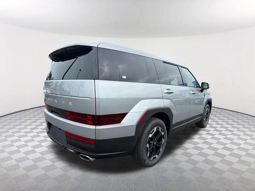 Shimmering Silver 2027 Hyundai SANTA FE SE