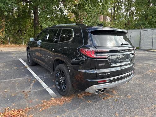 2024 GMC Acadia Denali
