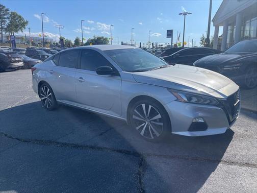2022 Nissan Altima SR Intelligent AWD
