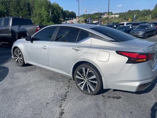 2022 Nissan Altima SR Intelligent AWD