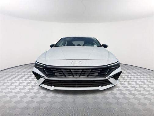 2025 Hyundai ELANTRA HEV SEL Sport