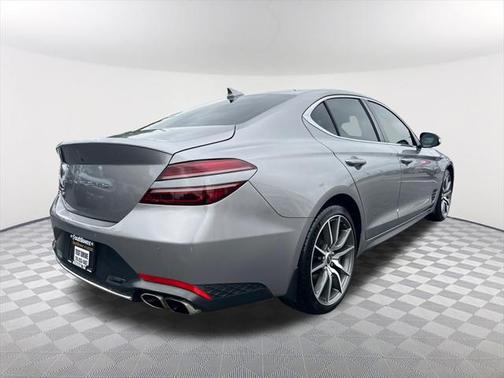 2022 Genesis G70 2.0T RWD