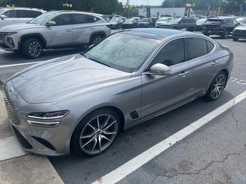 2022 Genesis G70 2.0T RWD
