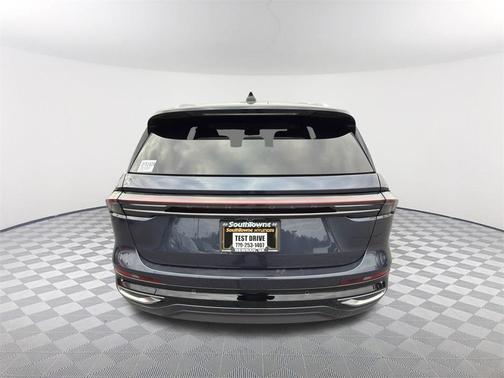 2024 Lincoln Nautilus Reserve