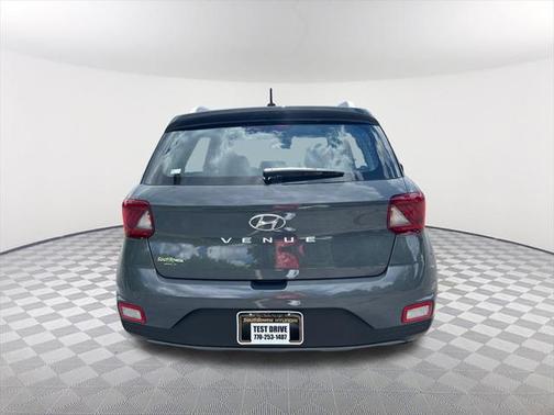 2024 Hyundai VENUE Limited