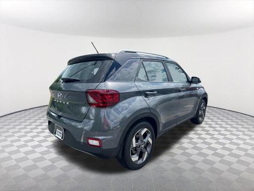 2024 Hyundai VENUE Limited