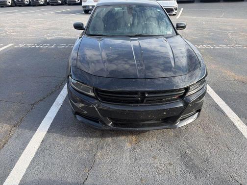 Pitch Black Clearcoat 2022 Dodge Charger SXT