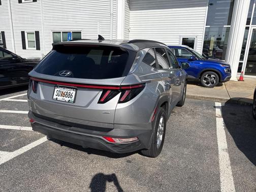 2023 Hyundai TUCSON SEL