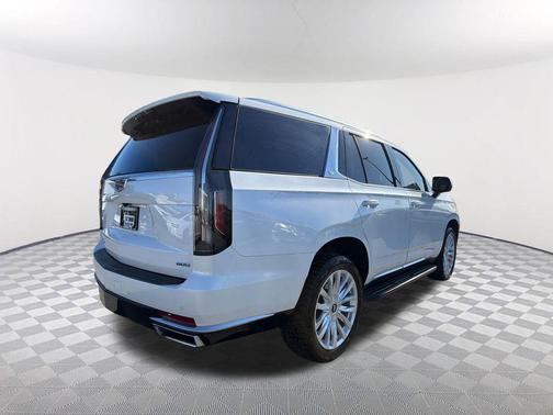 Crystal White Tricoat 2024 Cadillac Escalade Luxury