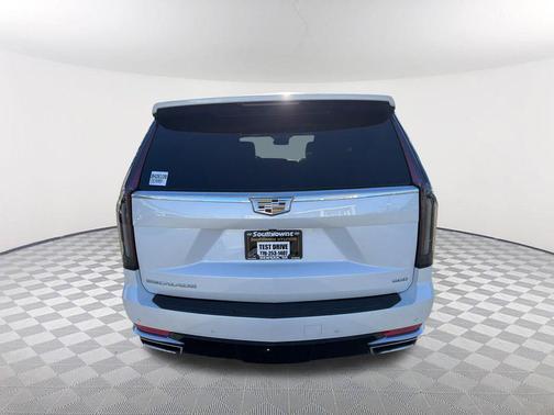 Crystal White Tricoat 2024 Cadillac Escalade Luxury