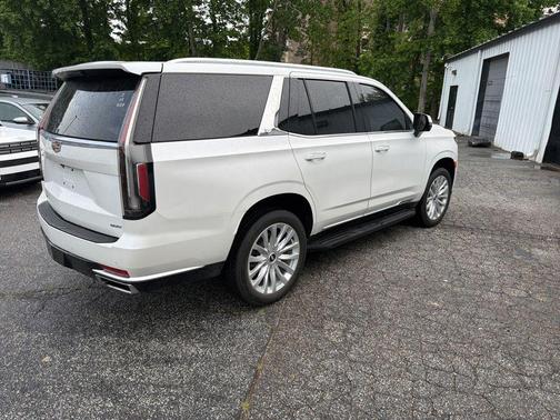 Crystal White Tricoat 2024 Cadillac Escalade Luxury