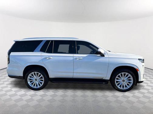 Crystal White Tricoat 2024 Cadillac Escalade Luxury
