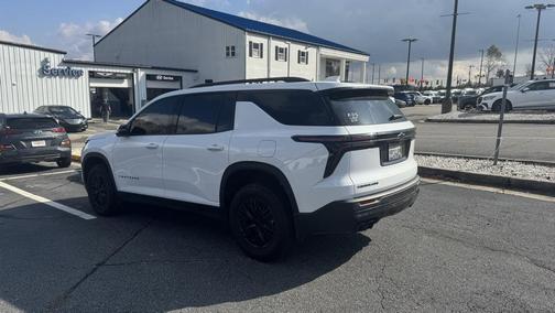 2024 Chevrolet Traverse LT