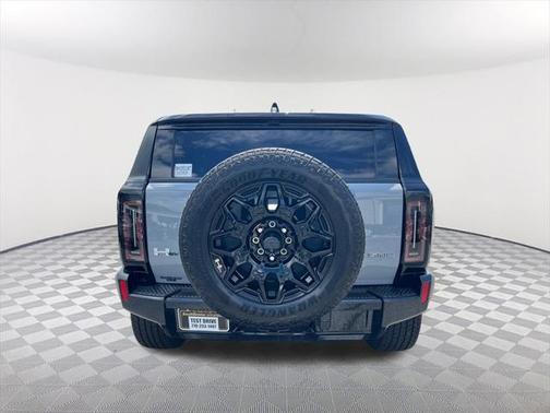 2024 GMC HUMMER EV SUV 2X