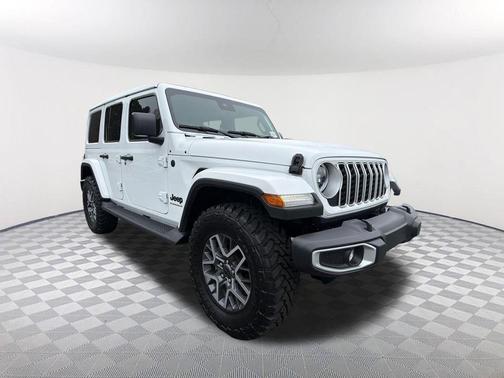 2025 Jeep Wrangler 4-Door Sahara 4x4