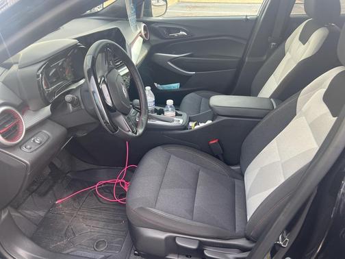 2025 Chevrolet Trax FWD 1RS