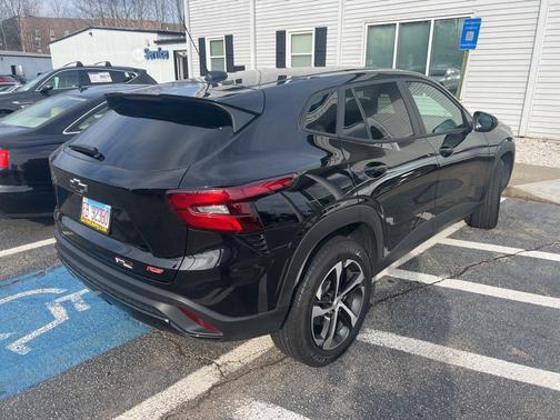 2025 Chevrolet Trax FWD 1RS