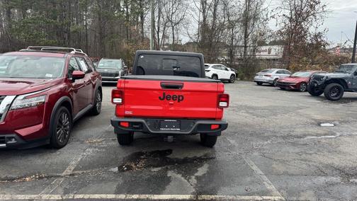 2023 Jeep Gladiator Sport S