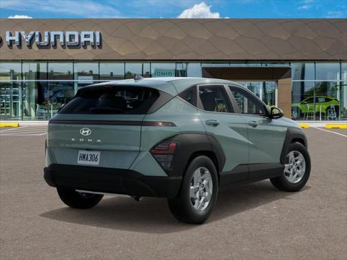 2025 Hyundai KONA SE
