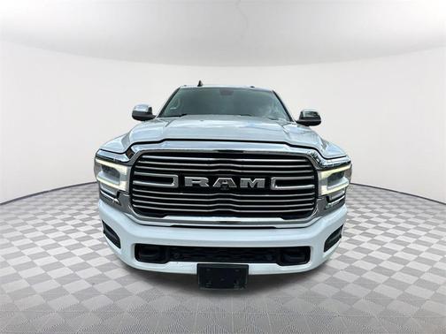 2022 RAM 2500 Laramie Crew Cab 4x4 6'4' Box