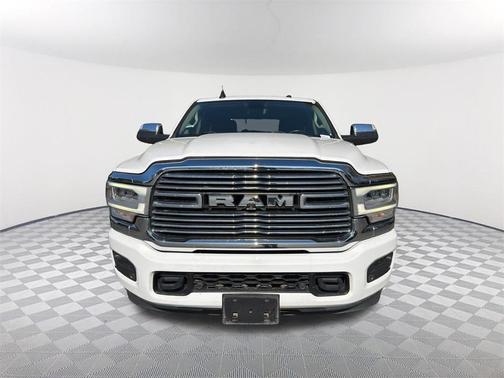 2022 RAM 2500 Laramie Crew Cab 4x4 6'4' Box