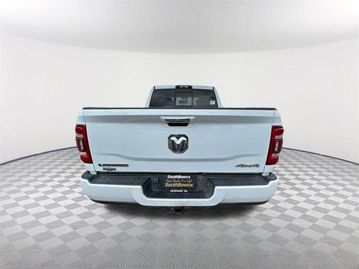 2022 RAM 2500 Laramie Crew Cab 4x4 6'4' Box