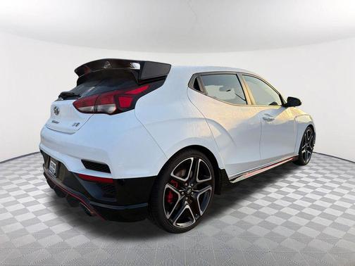 Lunar White 2022 Hyundai Veloster N Base
