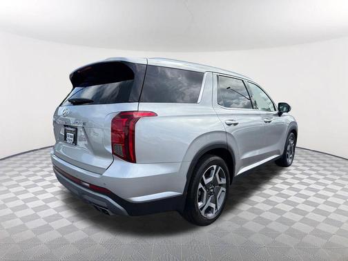 Typhoon Silver 2025 Hyundai PALISADE SEL Premium