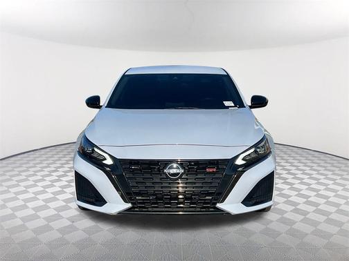 2023 Nissan Altima SR FWD