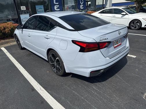2023 Nissan Altima SR FWD