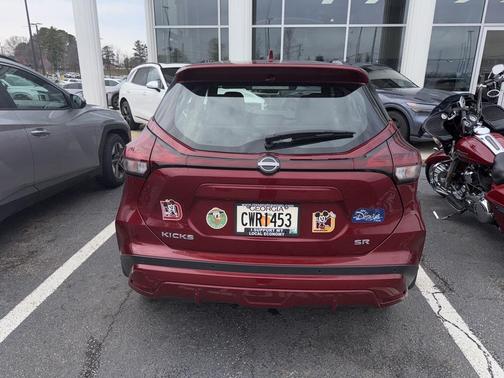 2023 Nissan Kicks SR