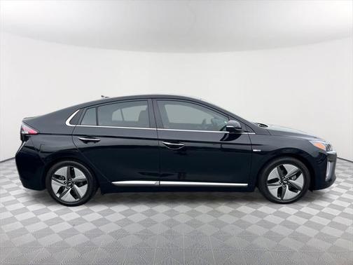 2020 Hyundai IONIQ Hybrid Limited