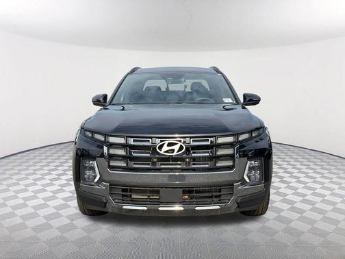 Phantom Black 2025 Hyundai SANTA CRUZ Limited