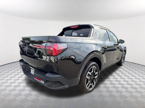 Phantom Black 2025 Hyundai SANTA CRUZ Limited