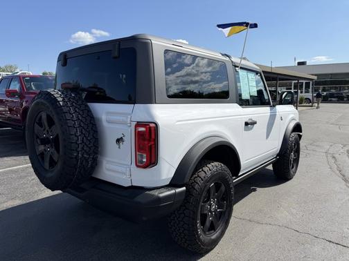 2024 Ford Bronco BLACK DIAMOND