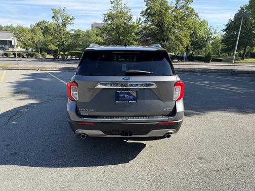 CARBONIZED GRAY METALLIC 2023 Ford Explorer LIMITED