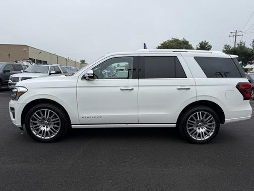 2023 Ford Expedition PLATINUM