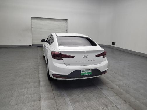 2020 Hyundai ELANTRA SE
