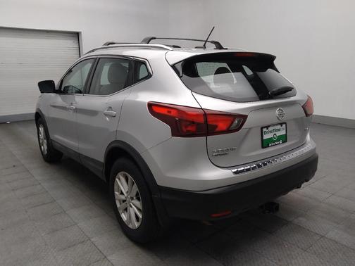 Brilliant Silver 2018 Nissan Rogue Sport SV